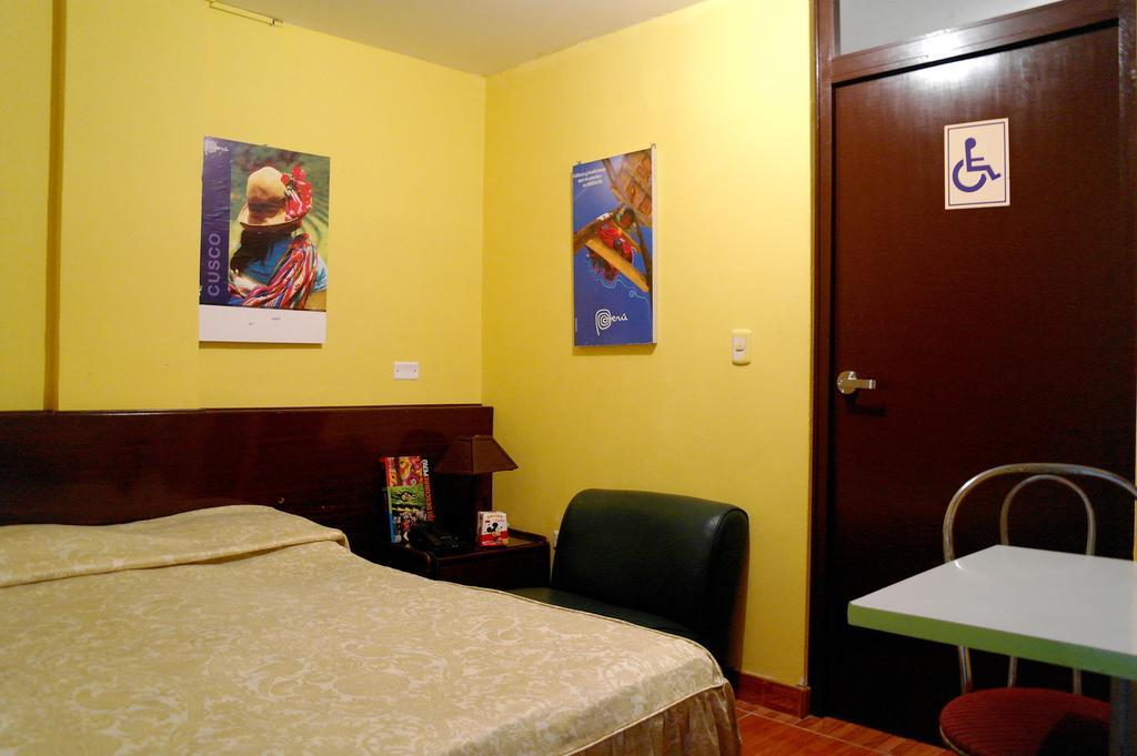 Hostal Iquique Lima Dış mekan fotoğraf